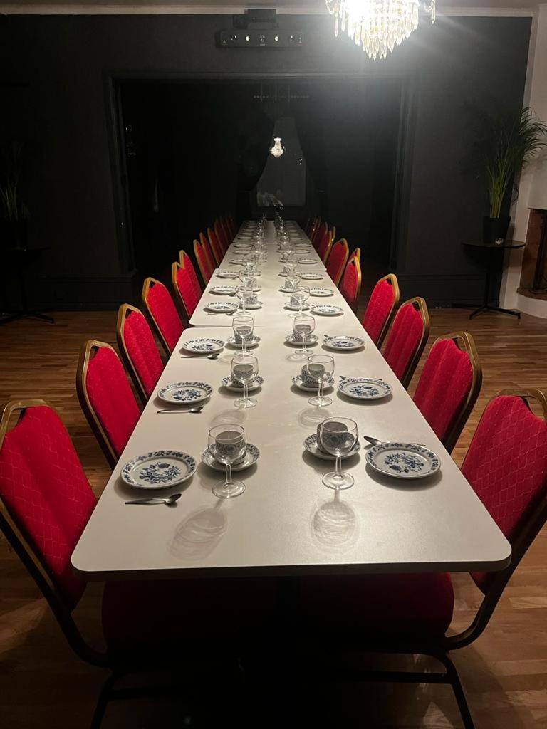Hotell Gaestis Tierp Kültér fotó